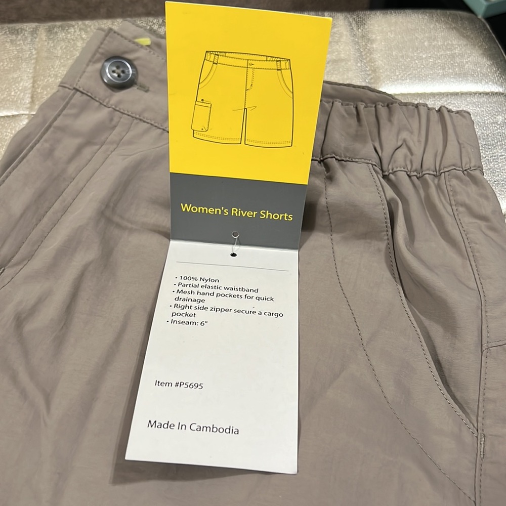 Solstice shorts NWT Small